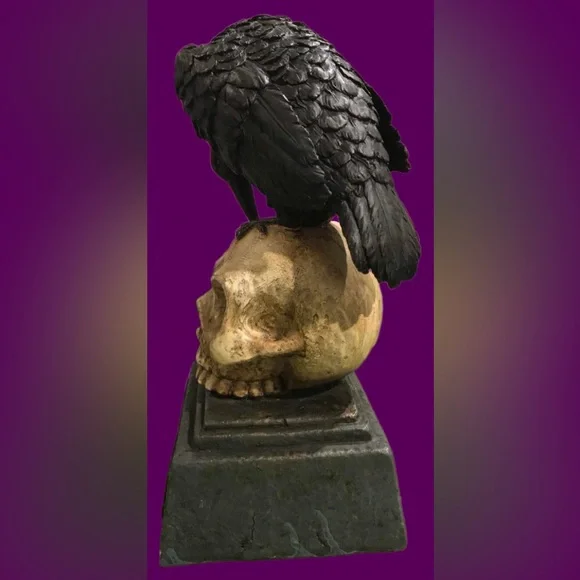 2005 Vintage Edgar Allen Poe “NEVERMORE” Raven & Skull Gothic Sculpture.